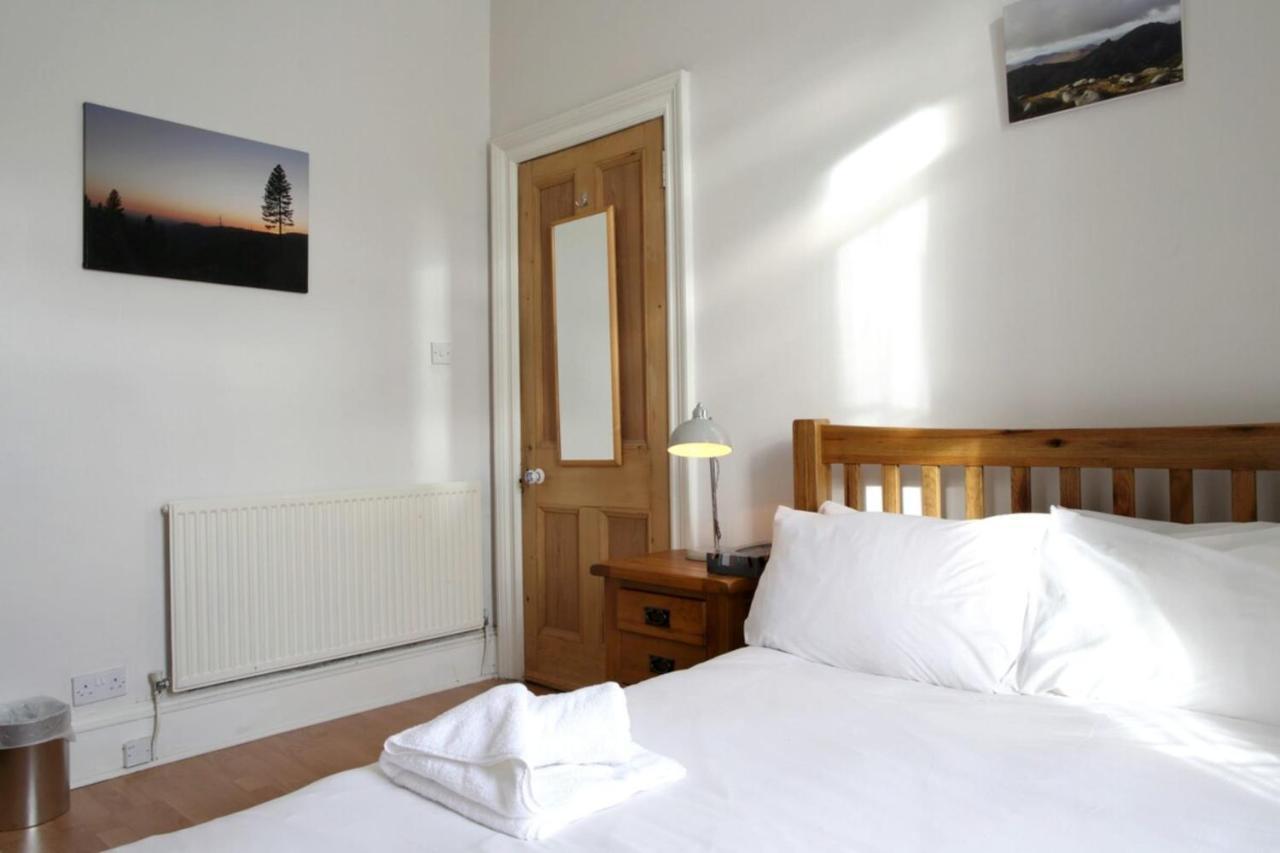 Central And Spacious 2 Bedroom Flat With Garden Edimburgo Esterno foto