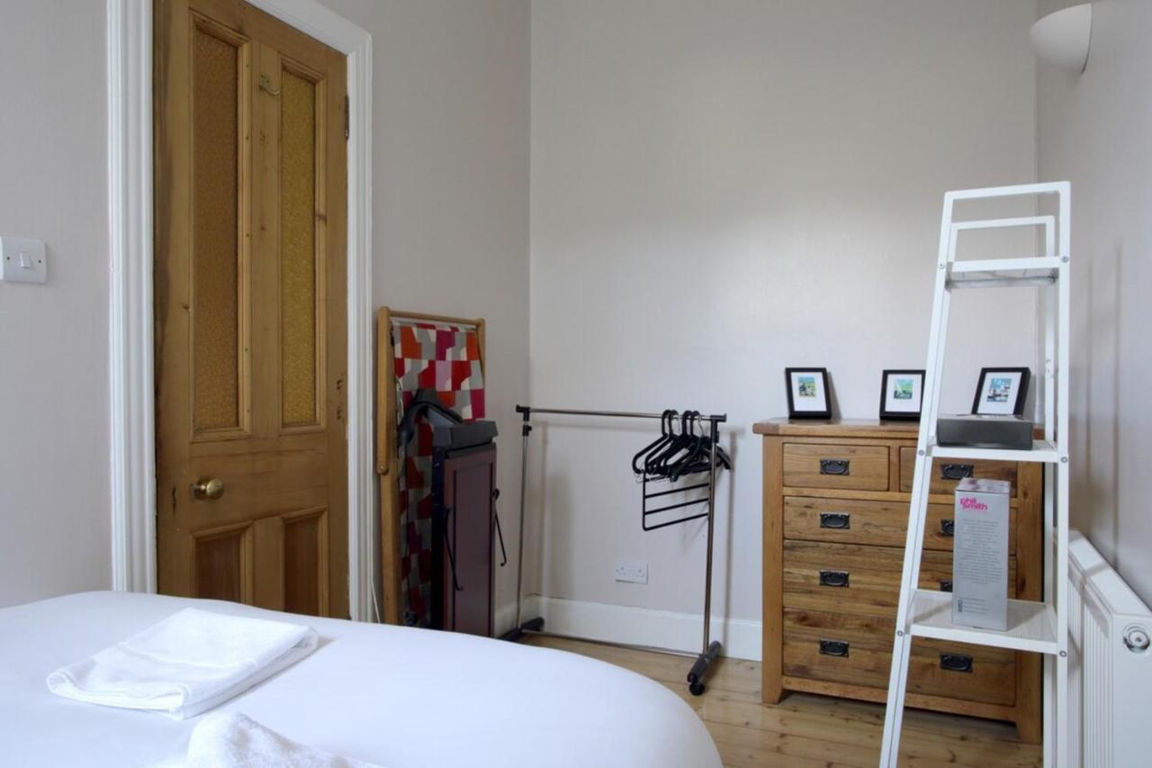 Central And Spacious 2 Bedroom Flat With Garden Edimburgo Esterno foto
