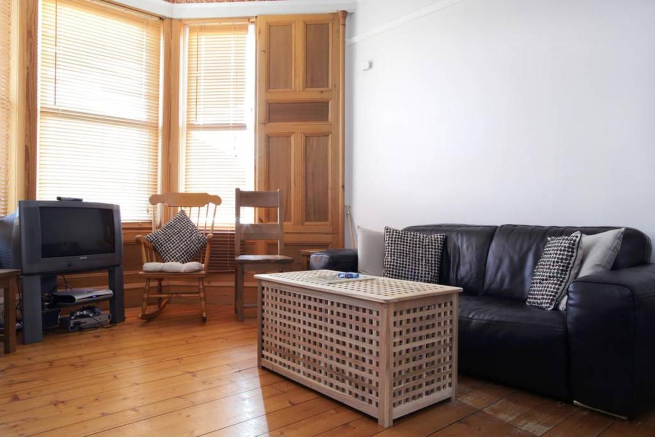 Central And Spacious 2 Bedroom Flat With Garden Edimburgo Esterno foto